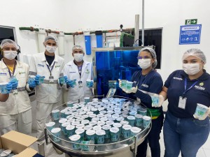 Fotos Reprodução Cosama-Diversas ações realizadas pela Cosama com distribuição de copos de água (1)